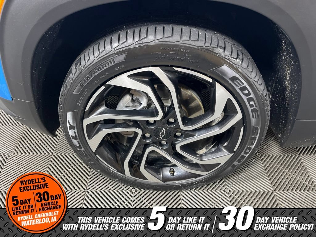 Used 2025 Chevrolet TrailBlazer RS w/ Convenience Package AWD/4WD image 18