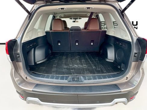 Certified 2023 Subaru Forester Touring AWD/4WD image 32