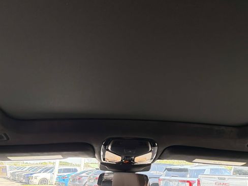 Used 2025 BMW X7 M60i w/ M Sport Professional Package AWD/4WD image 16