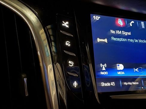 Used 2016 Cadillac Escalade Platinum image 41