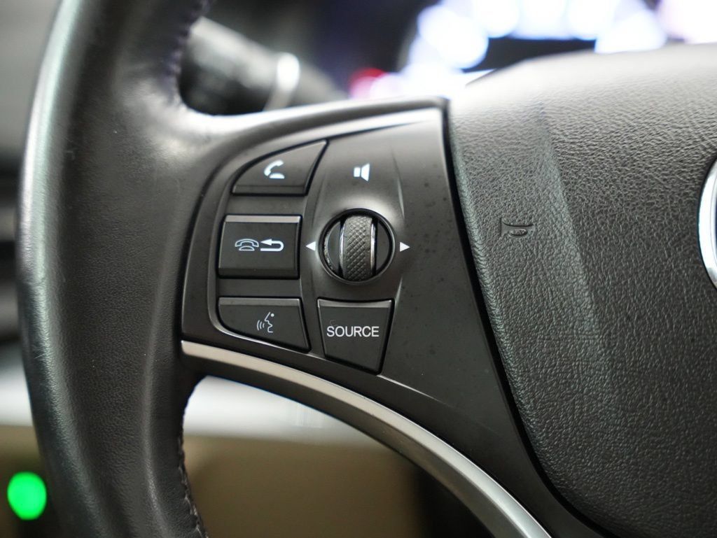 Used 2017 Acura MDX FWD image 12