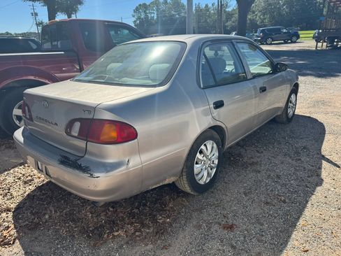 Used 1999 Toyota Corolla CE FWD image 3