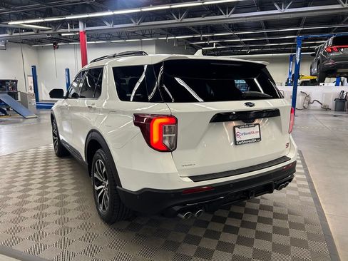 Used 2020 Ford Explorer ST w/ Premium Technology Package AWD/4WD image 9