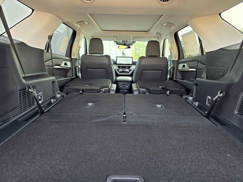 New 2026 Ford Explorer Active image 25