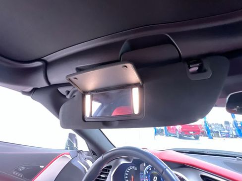 Used 2019 Chevrolet Corvette Stingray Coupe RWD image 33