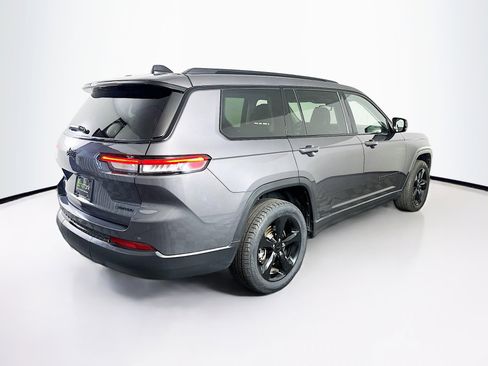 Used 2023 Jeep Grand Cherokee L Limited w/ Black Appearance Package image 9