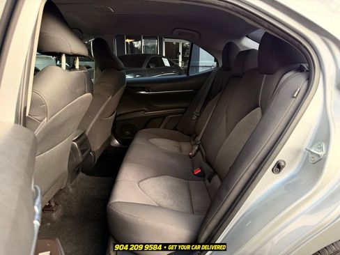 Used 2022 Toyota Camry LE FWD image 24