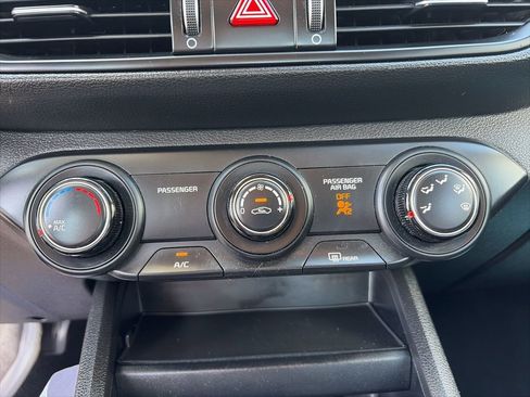 Used 2023 Kia Forte LXS image 19