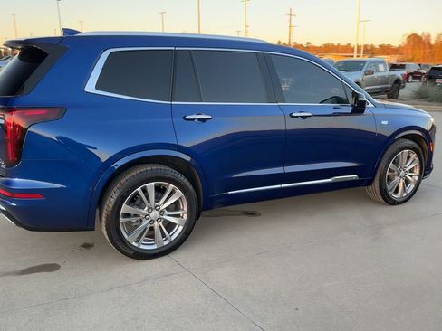 Used 2024 Cadillac XT6 Premium Luxury w/ Platinum Package image 9