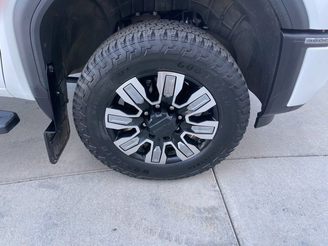 Certified 2025 GMC Sierra 3500 Denali w/ Denali Reserve Package AWD/4WD image 24