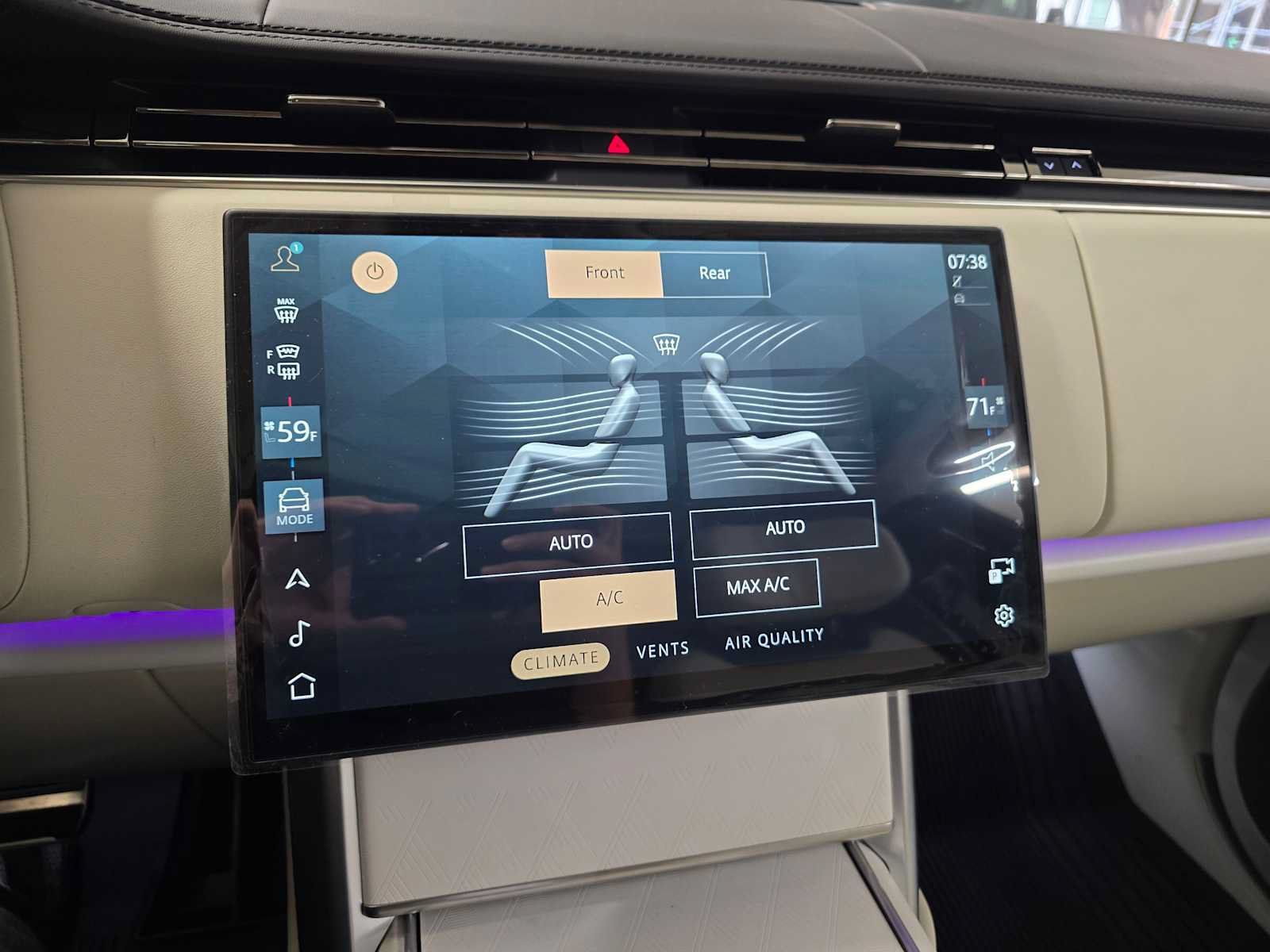 New 2025 Land Rover Range Rover SV AWD/4WD image 28