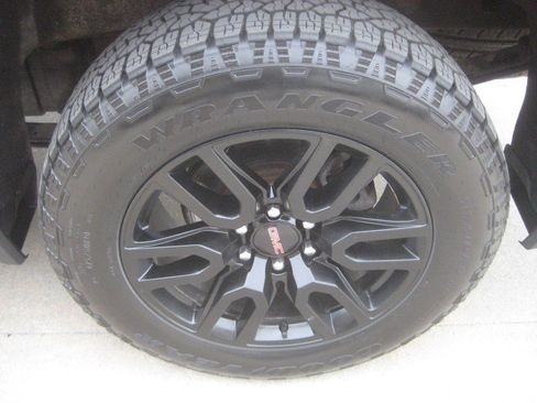 Used 2022 GMC Sierra 1500 Elevation AWD/4WD image 12