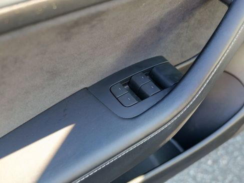 Used 2023 Tesla Model 3 Standard Range image 17