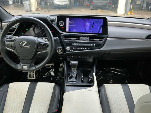 Used 2023 Lexus ES 300h F Sport w/ Accessory Package (Z2) image 16