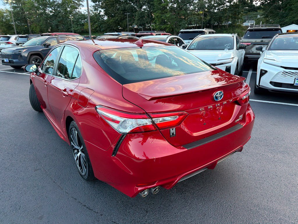 Used 2020 Toyota Camry SE FWD image 8
