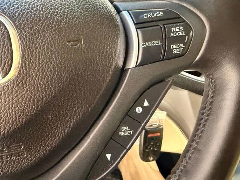 Used 2010 Acura TSX V6 Sedan image 27