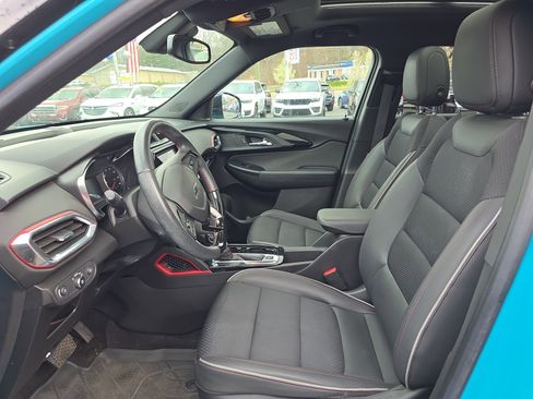 Used 2021 Chevrolet TrailBlazer RS w/ Sun and Liftgate Package image 16