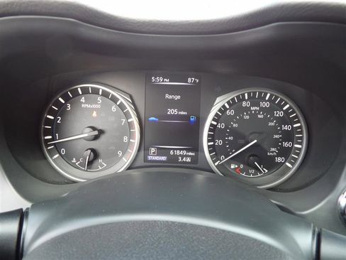 Used 2018 INFINITI Q50 Luxe w/ Cargo Package (L95) image 23