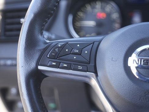 Used 2021 Nissan Rogue Sport SV image 22