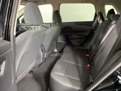 Used 2025 Nissan Rogue S image 25