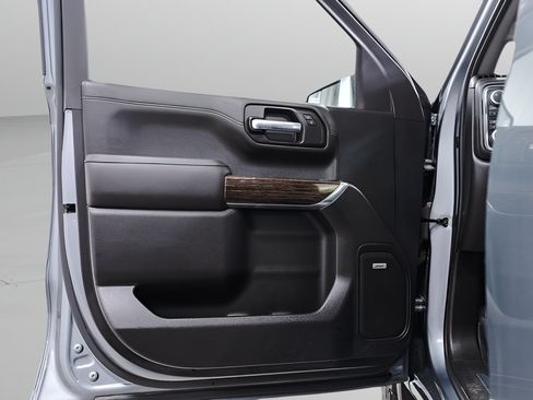 Used 2019 GMC Sierra 1500 Elevation w/ Elevation Value Package AWD/4WD image 24