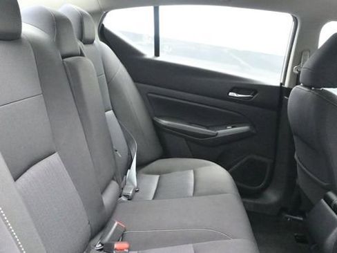 Used 2020 Nissan Altima 2.5 S FWD image 12
