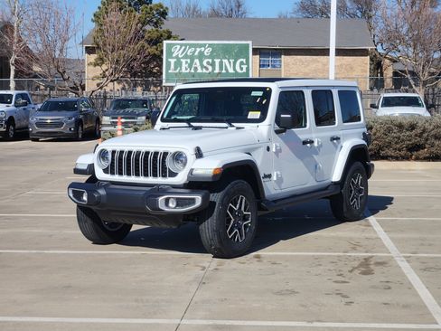 New 2026 Jeep Wrangler Unlimited Sahara AWD/4WD image 2