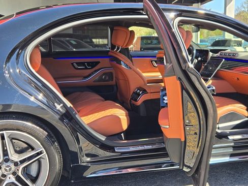 Used 2021 Mercedes-Benz S 580 4MATIC Sedan image 16