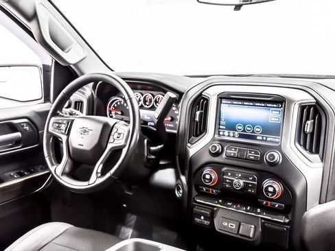 Used 2019 Chevrolet Silverado 1500 LT Trail Boss w/ Convenience Package AWD/4WD image 21