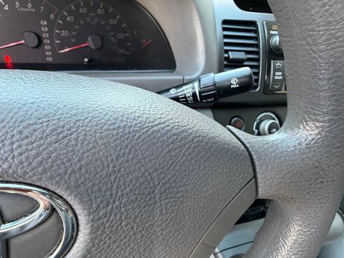 Used 2005 Toyota Camry LE image 29