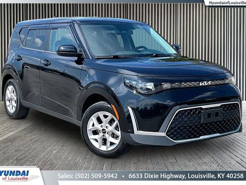 Used 2023 Kia Soul LX w/ LX Technology Package FWD image 1