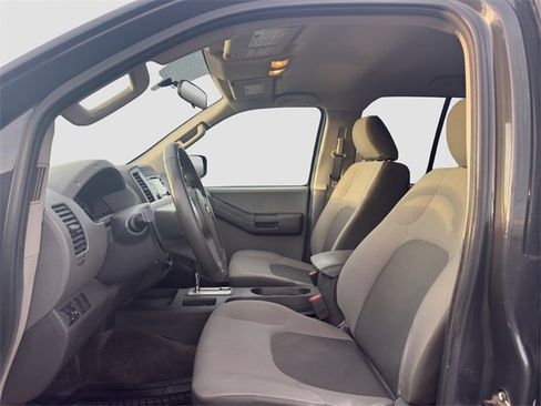 Used 2013 Nissan Xterra S image 9