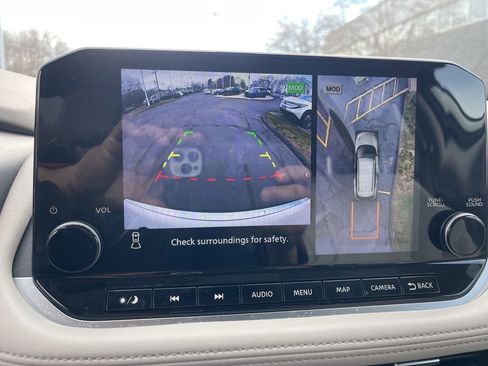 Certified 2023 Nissan Rogue SL w/ SL Premium Package image 16