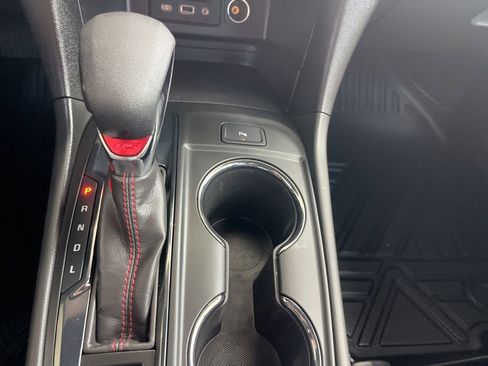 Used 2023 Chevrolet Equinox RS w/ RS Leather Package FWD image 19