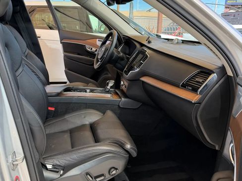 Used 2016 Volvo XC90 T6 Inscription w/ Vision Package AWD/4WD image 12