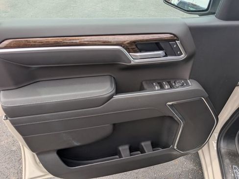 New 2026 GMC Sierra 1500 SLE AWD/4WD image 16