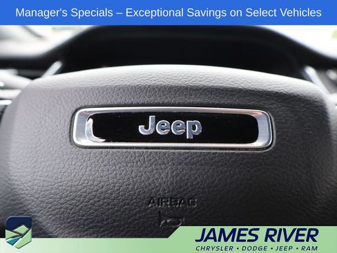 Used 2024 Jeep Grand Cherokee L Laredo AWD/4WD image 28
