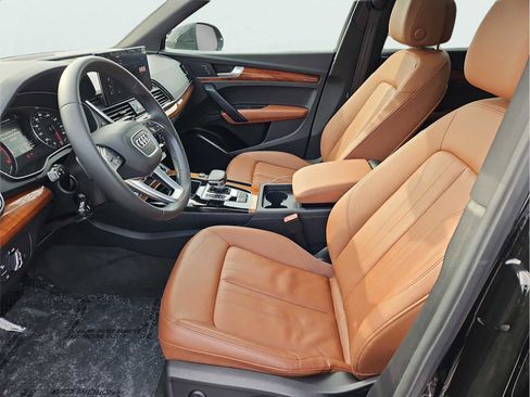 Certified 2023 Audi Q5 2.0T Premium w/ Convenience Package image 16