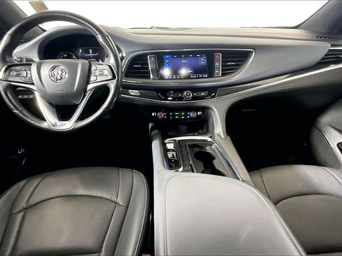 Used 2024 Buick Enclave Premium image 11