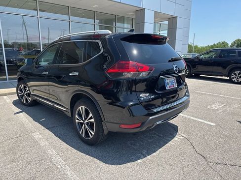 Used 2017 Nissan Rogue SL w/ SL Premium Package AWD/4WD image 4