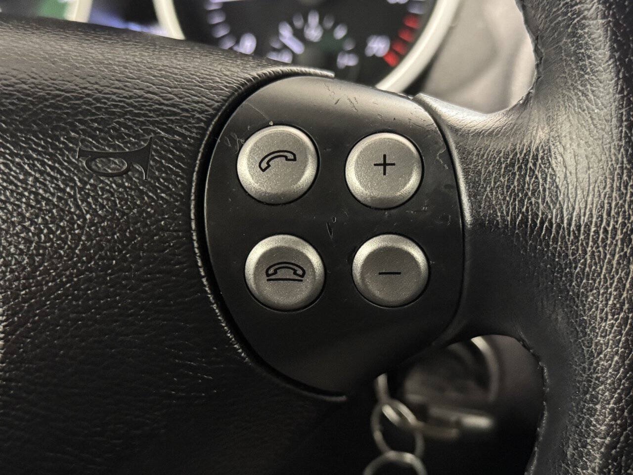 Used 2005 Mercedes-Benz SLK 350 image 19