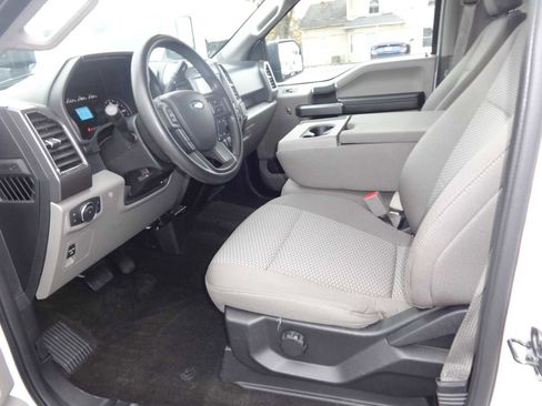 Used 2019 Ford F150 XLT image 12