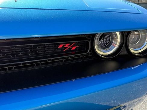 Used 2019 Dodge Challenger R/T Scat Pack w/ Shaker Package RWD image 11