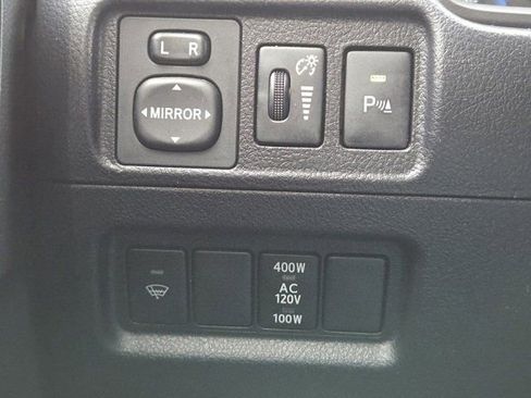 Used 2018 Toyota 4Runner Limited image 17