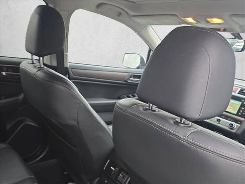 Used 2017 Subaru Outback 2.5i Limited image 20