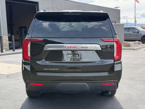 Used 2022 GMC Yukon SLE w/ Gmc Pro Safety Plus Package AWD/4WD image 5