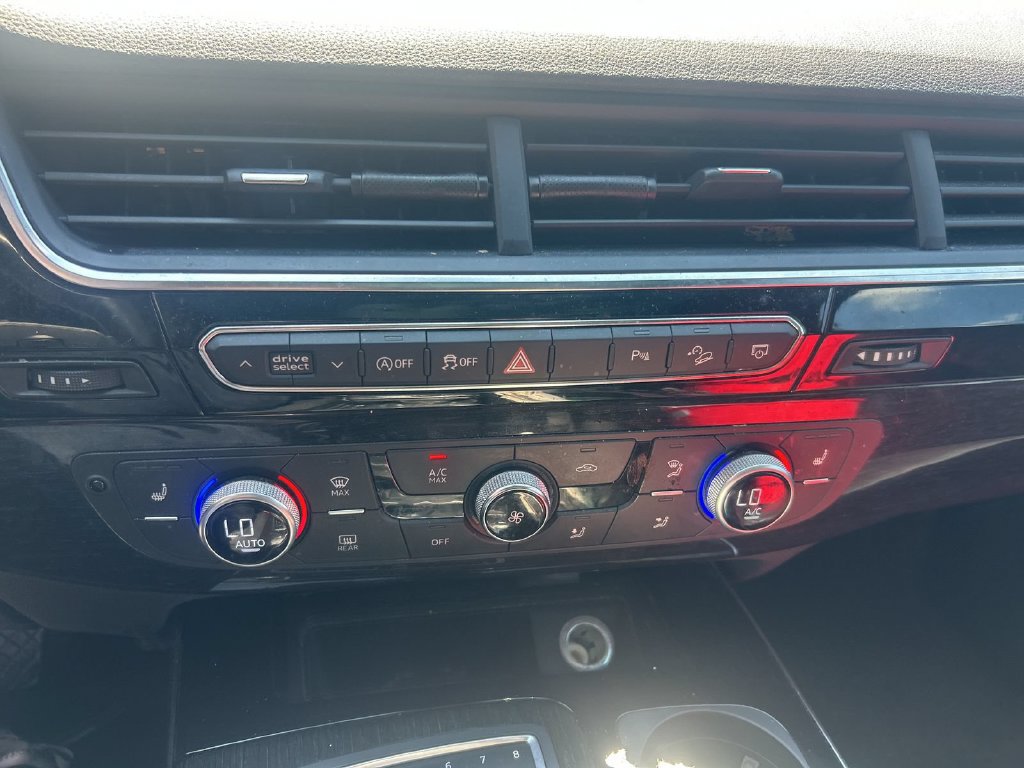 Used 2019 Audi Q7 3.0T Premium AWD/4WD image 20