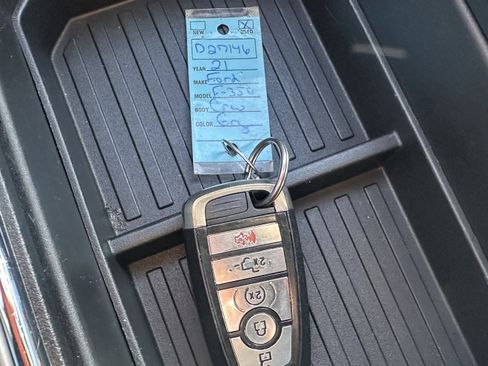Used 2021 Ford F350 Platinum image 35