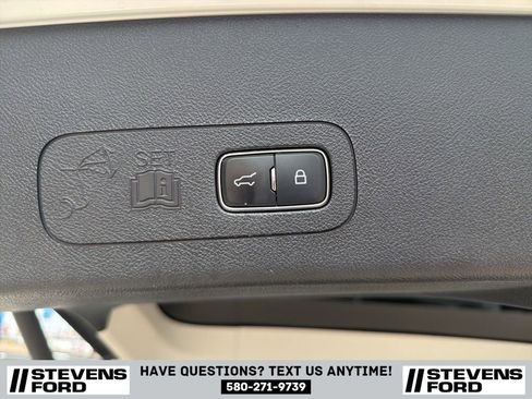 Used 2025 Lincoln Aviator 2WD w/ Equipment Group 101A image 38