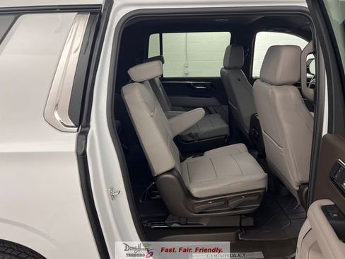 New 2026 Chevrolet Suburban LT w/ Comfort Package AWD/4WD image 42
